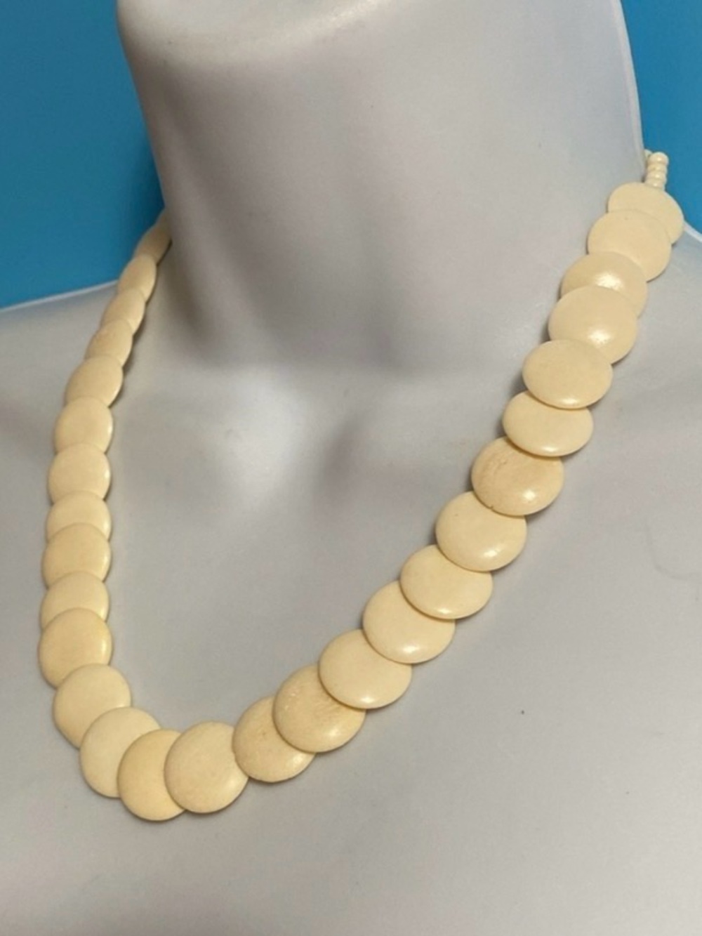 Cream Bovine Flat Bead Necklace With Screw Clasp